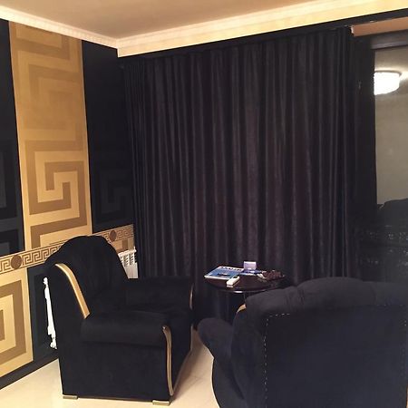 Versace Downtown Erivan Oda fotoğraf